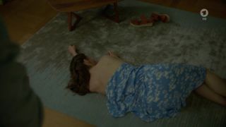Lilith Haßle - Ein Schritt zu viel (2020) HD 720p - [Celebrity porn]