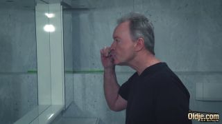 Video Cherry Kiss : Breaking Balls 1080p FullHD
