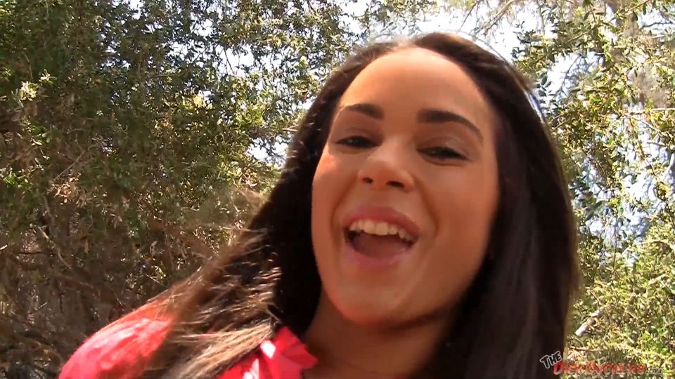 Leilani Gold Has The Perfect Blowjob Eyes.
