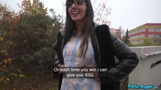 Aaliyah Yasin - The Present in the Pocket.