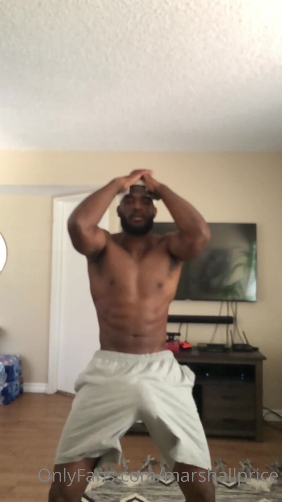 Marshall Price - officialgreysweatsking Officialgreysweatsking Grey sweats King in the building Watch til end for a surprise - 28-08-2020 - Onlyfans