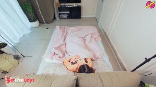 amateur wife masturbating in the morning for a better start of the day