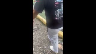 Mi cuada me invita. Su cuarto no s qu pasar -emaabby
