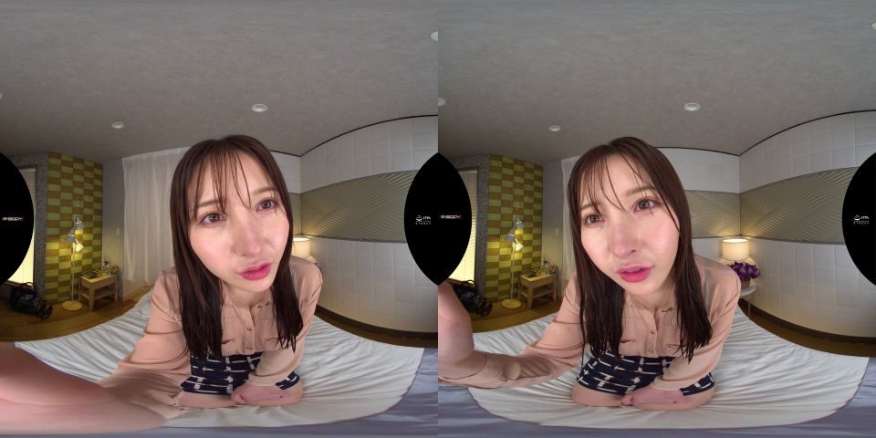 EBVR-101 【8KVR】会社の飲み会終わりに突然の暴雨。後輩の宮本さんが泥●した僕をラブホに連れてってくれた宮本留衣