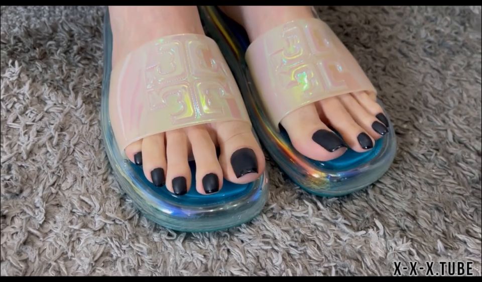  grazigoddess  Grazigoddess 2926832585 07 24 2023 Lick My Feet hardcore