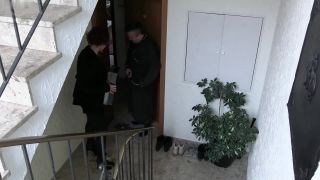 Popp - Sylvie - Ehefrau ist hinter der Tür und davor wird gefickt - Germany