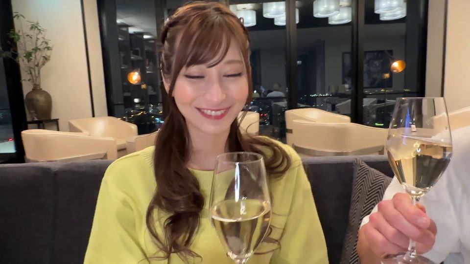 [HD]INSTV-587 横浜セレブ妻 えり 31歳 東京から来たヤリチン男たちと浮気3P汗だく中出しハードSEX