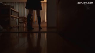 ReducingMosaic DASS-574 男嫌いなスレンダー美乳の連れ子に媚薬を●ませて一週間。子宮が疼き、理性を失った娘は、嫌がりながらも俺の巨根を求めるようになった。 東條なつ