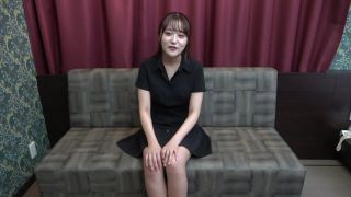 FC2PPV 4647352 【初撮り】男ばかりの職場に咲く１輪の美女は、経験人数１人のピュアなコ。経験少ない敏感なカラダと恥じらう姿に大量の精液を中出し。