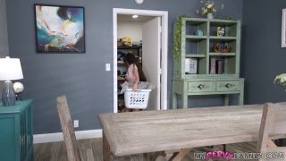  pov MyPervyFamily – Sasha Tatcha: Do My Chores and I’ll Give You A Hand Sasha Tatcha