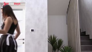 Squirting Maid short