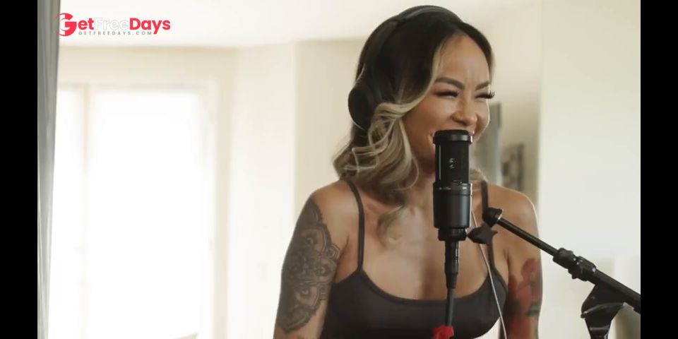 Asian Tatted Baddie Linda Lan gets down to Business with Handsome Isiah Maxwell