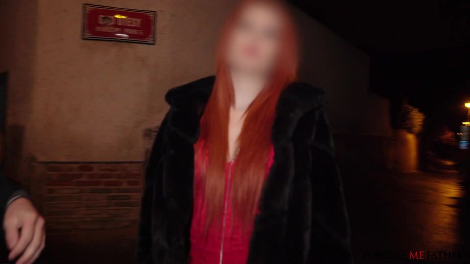 7181 redhead party girl wants the money