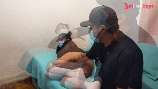 BIG ASS MEXICAN WOMAN IS ALONE WITH HER BROTHER-IN-LAW AND SHOWS HIM HER BUTTOCKS UNTIL THEY BURST