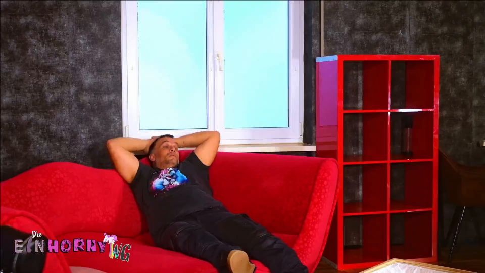 My Dirty Hobby - Die Einhorn WG - Robo Sex Boy zieht ein - Sitcom - Staffel 01-02 - Germany