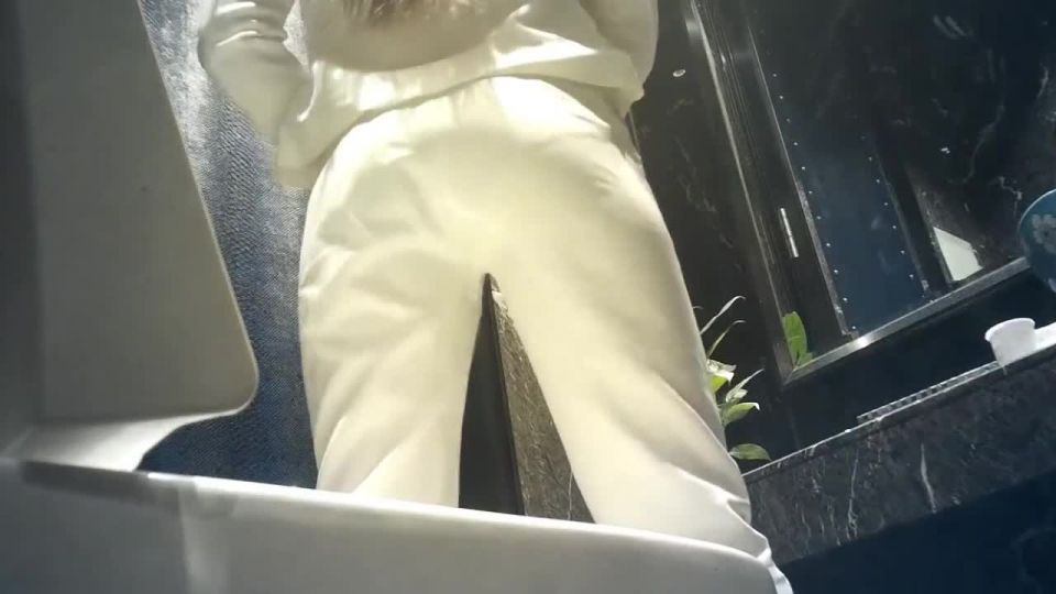 Toilet Indoor – hz 23179 | voyeur | voyeur