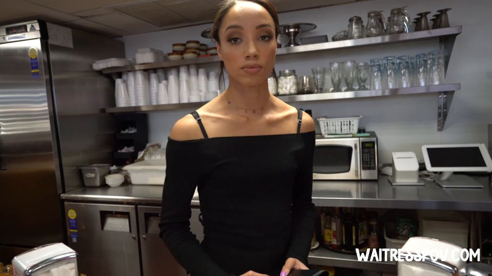 Video E12 Alexis Tae : Sex For A Sedan 1080p FullHD