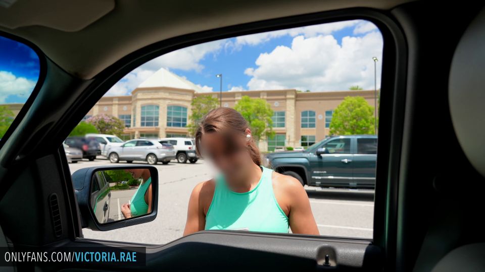Paid A Hot Girl From My Gym To Give Me A BJ In The Parking Lot.