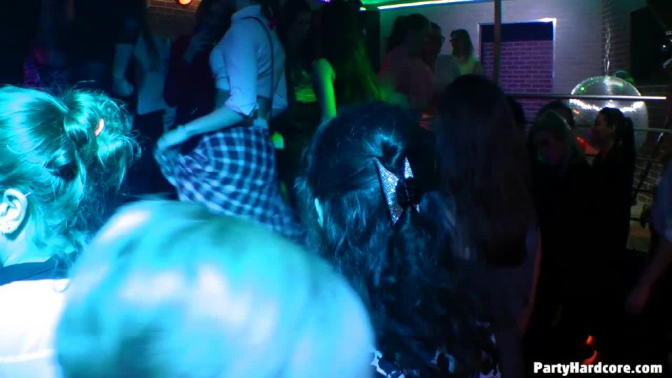 amateur porn fingering porn | Party Hardcore Gone Crazy Vol. 40 Single Cut Part 3 – Cam 2 | brunette