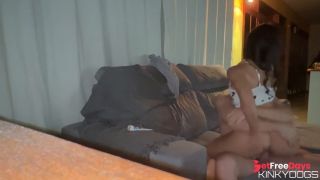 Homemade Video of how an Amateur Couple has Romantic Sex on the Couch