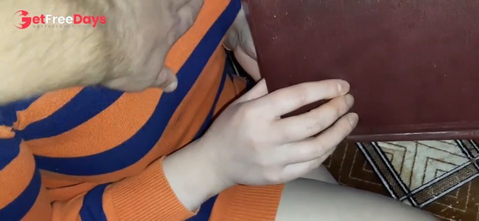 My first sex with shy stepsister. I love her pussy.