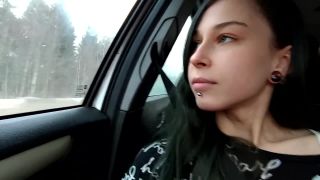 Laruna Mave Highway Head - Horny Cocksucker gives Blowjob in Car while Driving amateur Laruna Mave