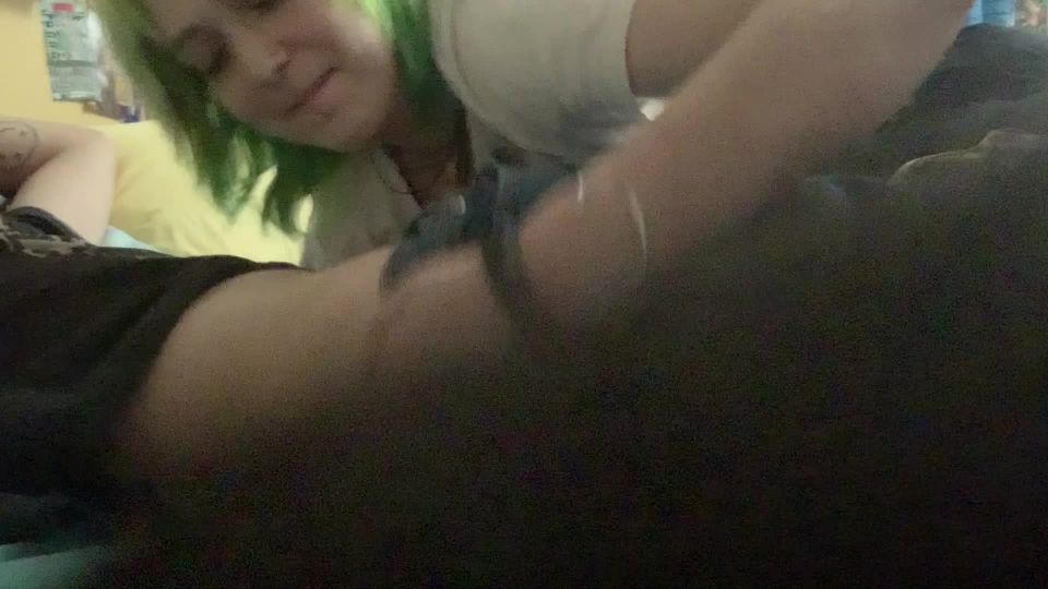 Bedside Blow Job webcam suzyscrewd