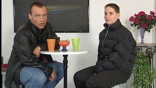 Mannsweib bekommt den dildo in die fotze german fisting p...