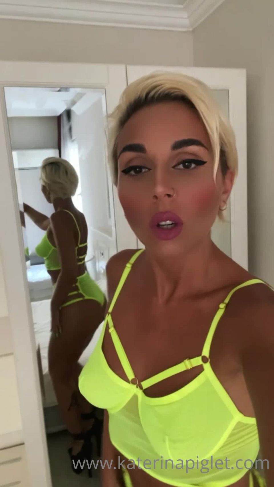 online xxx video 32 lady sonia femdom femdom porn | Katerina Piglet – I Wonder How Much You Like Me Without Latex | femdom pov