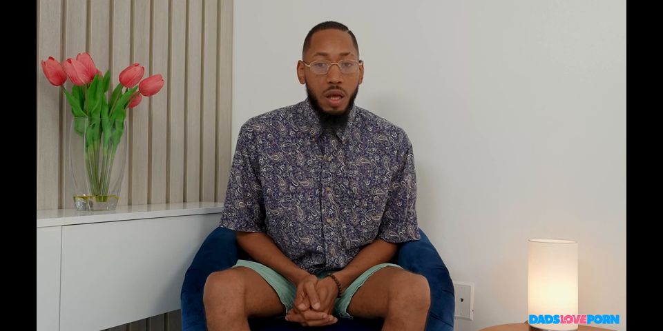 Valerica Steele - Dads On Set Part 2: Pick Up Lines Leads To Val's Pussy SD.