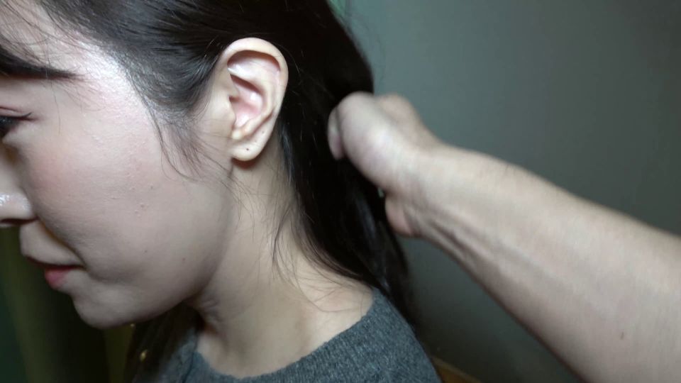 FC2-PPV-4658866 顔出し、中出し、旦那しか知らない初心で天然が入った美人人妻は、人生イージーモードから転落。生活レベルを落せない夫婦生活を維持するために旦那に内緒でハメ撮りを決意。