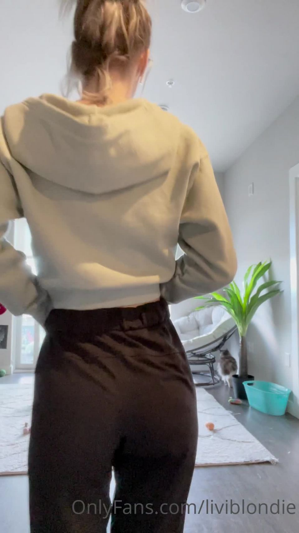 porn video 5 Watch Free Porno Online – liviblondie 17-03-2021-2057462737- (MP4, UltraHD/2K, 1080×1920) - teens - teen 