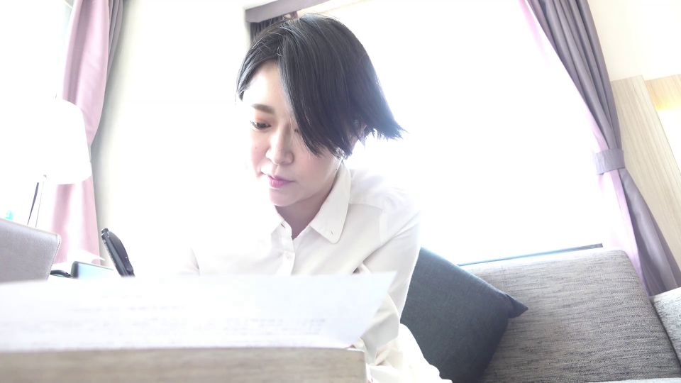 FC2-PPV-4657486 素人個撮、顔出し、中出し、職業、白衣の天使！おっとり系人妻美人看護師をハメ倒し！