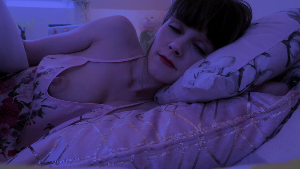 online porn video 25 Sydney Harwin – Mommys Bed – Femdom Pov, Blowjob on pov femdom orgy