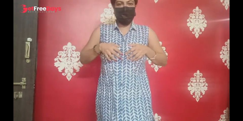 Naughty Desi Pallavi Shows Off Nipples in Close-Up Solo homemade