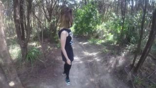 ManyVids.com - Anna Li - Public Facial And Cumwalk Bukkake!