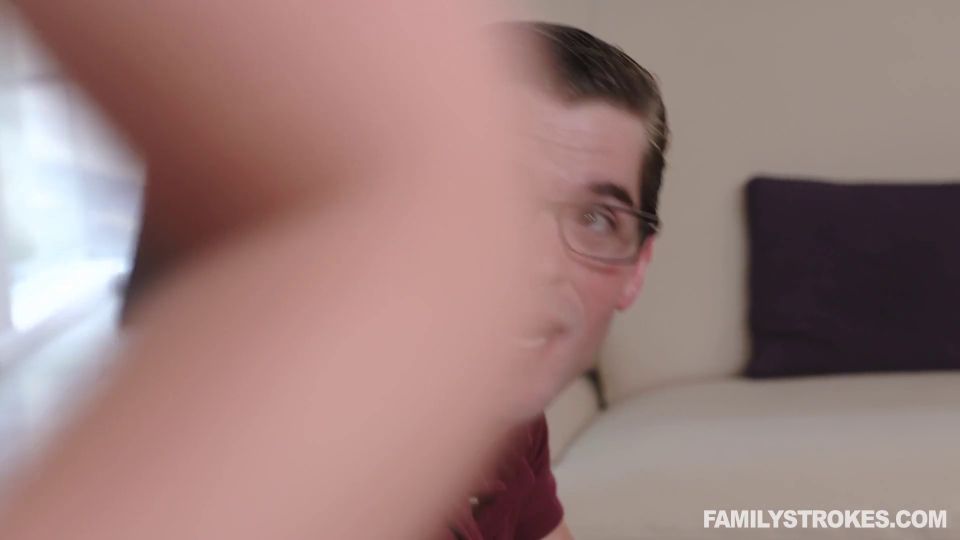 6213 Avery Adair - The Sibling Study And Suck In Hd