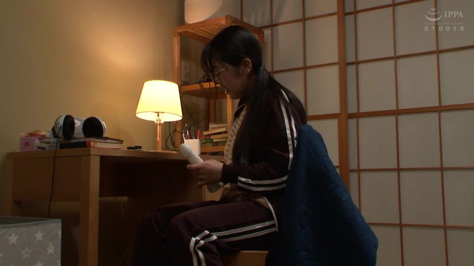 Maina Miku HOMA-104 The Sober Female College Student Next Door Is Miku Maina, A Girl With Hidden Huge Breasts. - JAV Full Movie
