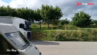 I make myself cum naked on a highway rest area real risky public